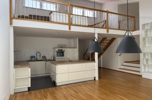Wohn/Eßzimmer mit Empore