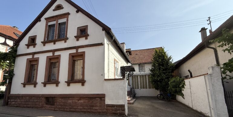 Straßenansicht