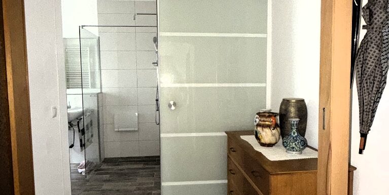 Flur zu Badezimmer